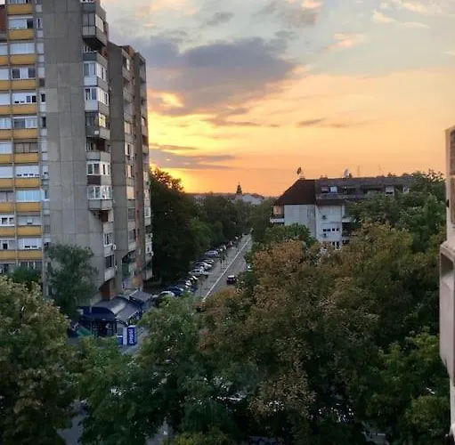 Apartmán Lovely 1-bedroom With Available Parking Kraljevo